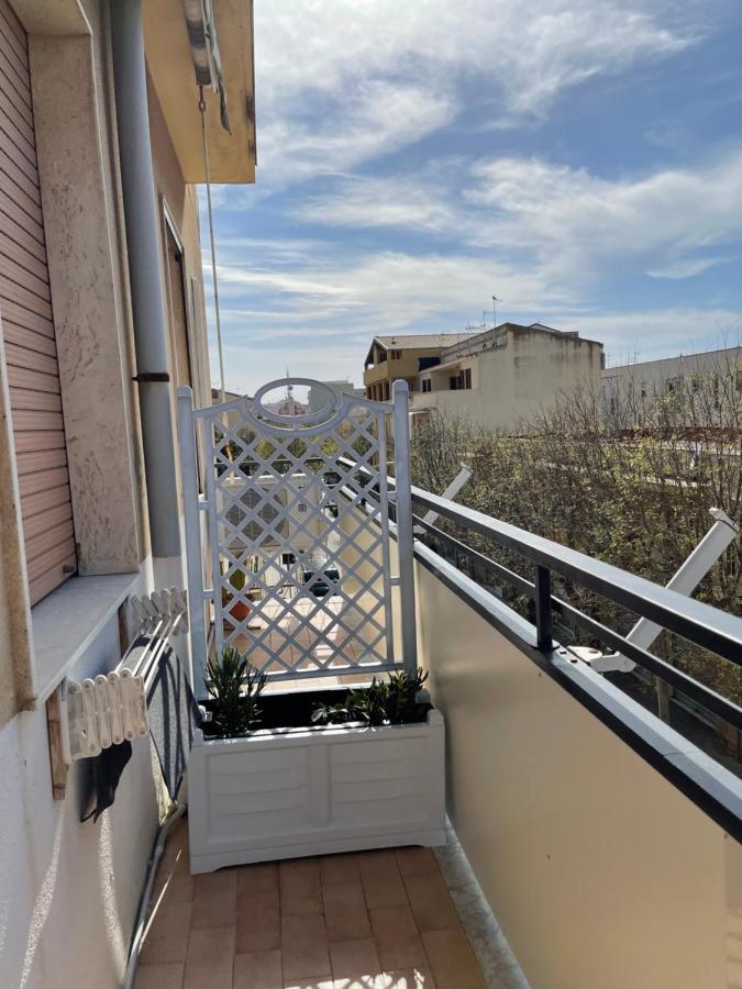 In The World Hotel Alghero Ngoại thất bức ảnh